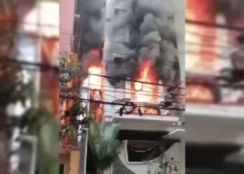 উত্তরায় সাততলা ভবনে আগুন, ৩ জনের মৃত্যু