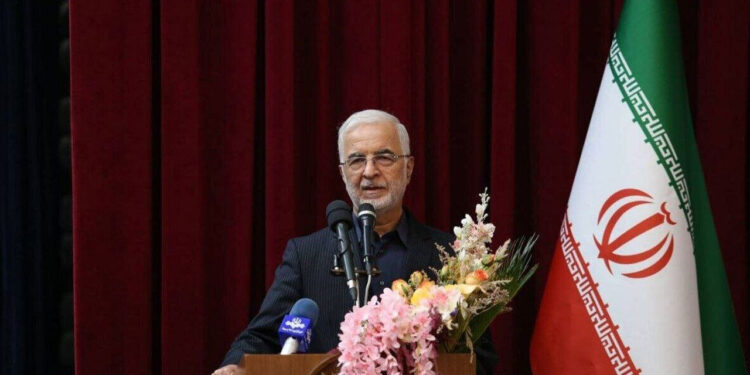 ইরানের স্বরাষ্ট্রমন্ত্রী মোমেনির ওপর যুক্তরাষ্ট্রের নিষেধাজ্ঞা