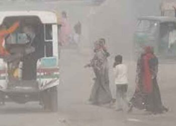 দূষিত শহরের তালিকায় আজ চতুর্থ ঢাকা