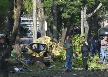 কলম্বিয়ায় গেরিলাগোষ্ঠীর সংঘর্ষে নিহত ২৭