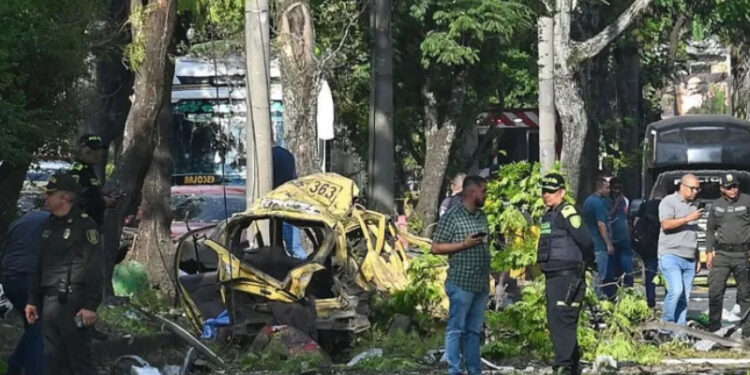 কলম্বিয়ায় গেরিলাগোষ্ঠীর সংঘর্ষে নিহত ২৭
