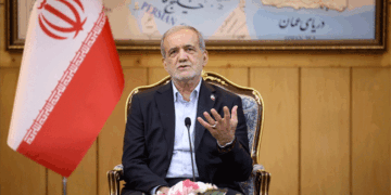 সর্বোচ্চ নেতার উপর হামলা ইরানের বিরুদ্ধে যুদ্ধ ঘোষণার শামিল: প্রেসিডেন্ট মাসুদ