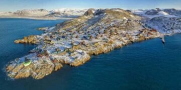 গ্রিনল্যান্ড দখলে সামরিক পদক্ষেপের ইঙ্গিত যুক্তরাষ্ট্রের