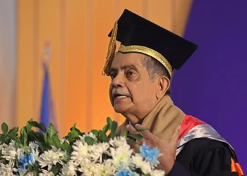 ডিগ্রি নয়, অর্জিত জ্ঞান কাজে লাগানোই গুরুত্বপূর্ণ: শিক্ষা উপদেষ্টা