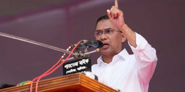 দিনের আলো থেকে গভীর রাত পর্যন্ত প্রচারণায় তারেক রহমান