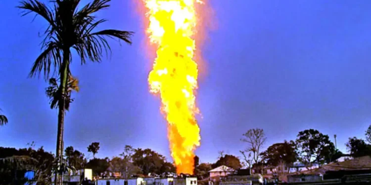 টেংরাটিলা গ্যাস বিস্ফোরণে ক্ষতিপূরণ পাচ্ছে বাংলাদেশ