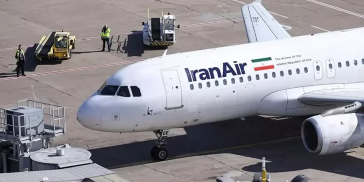 বন্ধের পর আকাশসীমা আবার খুলে দিল ইরান