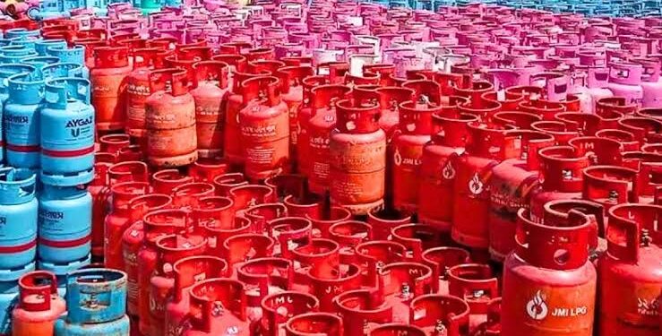 সরাসরি এলপি গ্যাস আমদানিতে যাচ্ছে সরকার
