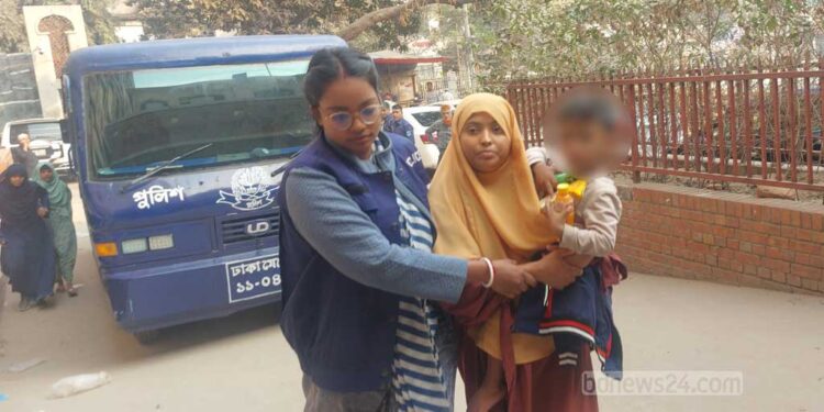 গৃহশিক্ষিকার সঙ্গে ঋণের দ্বন্দ্বে কেরাণীগঞ্জে মা-মেয়ে খুন
