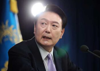 সাবেক প্রেসিডেন্ট ইউনকে ৫ বছরের কারাদণ্ড