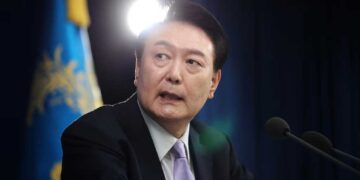 সাবেক প্রেসিডেন্ট ইউনকে ৫ বছরের কারাদণ্ড