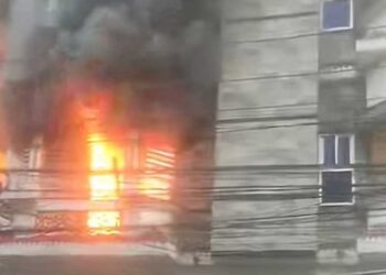 উত্তরায় বাড়িতে আগুন: নিহত ৬