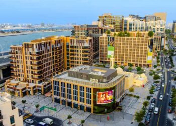 দুবাইয়ে তৈরি হচ্ছে বিশ্বের প্রথম ‘স্বর্ণের সড়ক’