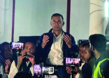 শ্বশুরবাড়ি থেকে ধানের শীষের প্রচার শুরু করলেন তারেক রহমান