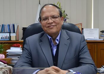 সাবেক গভর্নর আতিউরসহ ২৫ জনকে গ্রেপ্তারে পরোয়ানা