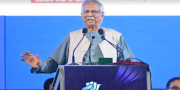 সরকারি কর্মকর্তাদের ৫ বছরের বেশি চাকরি করা উচিত না : প্রধান উপদেষ্টা