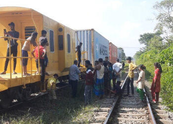 ভৈরবে বগি লাইনচ্যুত: ঢাকা-সিলেট-চট্টগ্রাম রুটে ট্রেন চলাচল বন্ধ