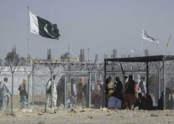 আফগানিস্তানে বিমান হামলা চালাল পাকিস্তান