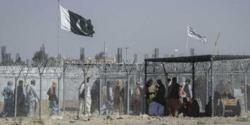 আফগানিস্তানে বিমান হামলা চালাল পাকিস্তান