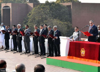 মন্ত্রী ও প্রতিমন্ত্রী মর্যাদায় ১০ উপদেষ্টা নিয়োগ