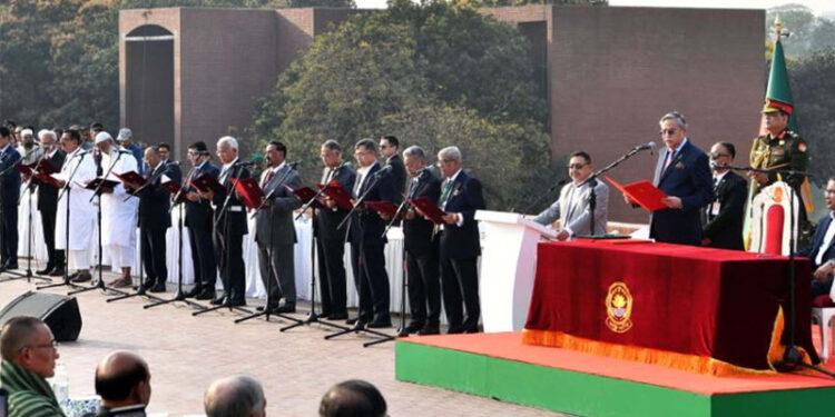 মন্ত্রী ও প্রতিমন্ত্রী মর্যাদায় ১০ উপদেষ্টা নিয়োগ