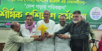 বিএনপির প্রার্থীকে সমর্থন দিয়ে সরে দাঁড়ালেন স্বতন্ত্র প্রার্থী