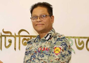 পুলিশের নতুন আইজিপি আলী হোসেন ফকির