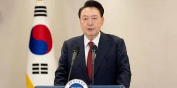 দক্ষিণ কোরিয়ার সাবেক প্রেসিডেন্টের যাবজ্জীবন কারাদণ্ড