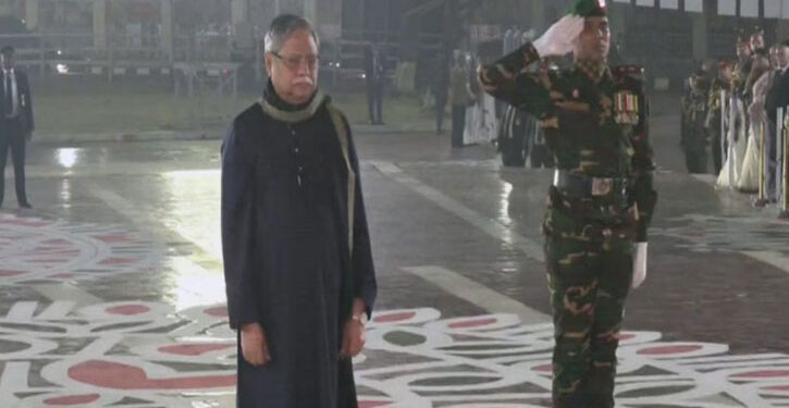 রাষ্ট্রভাষা শহীদদের প্রতি রাষ্ট্রপতির শ্রদ্ধা