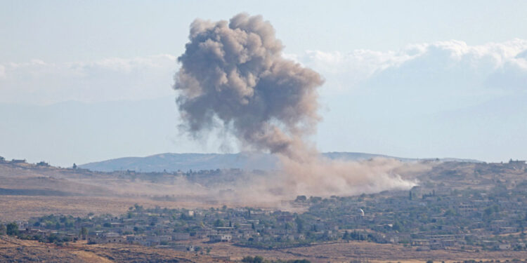 সিরিয়ায় আইএস ঘাঁটিতে ব্যাপক মার্কিন হামলা