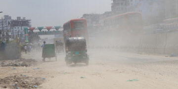 খুব অস্বাস্থ্যকর বাতাস দূষিত শহর ঢাকা