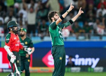 পাক-ভারত মহারণ আজ