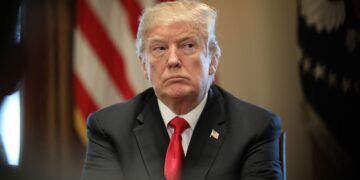 বিশ্ব মুসলিমবাসীকে রমজানের শুভেচ্ছা জানালেন ট্রাম্প