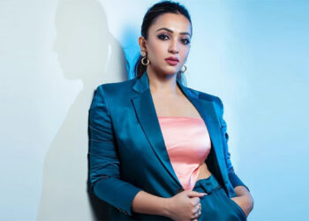 গোয়েন্দা সিনেমার গল্পে কৌশানী