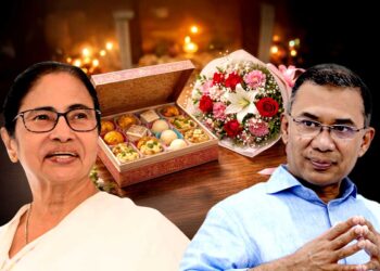 মিষ্টি আর ফুল পাঠালেন মমতা