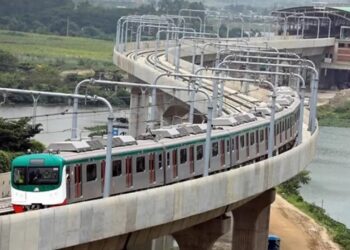 ভোটের দিন চলবে বাড়তি মেট্রোট্রেন