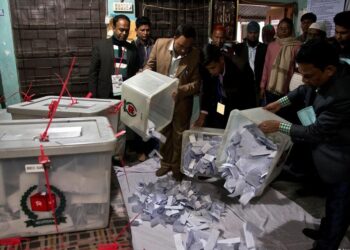 ভোটে সহিংসতার শঙ্কা: ইসি ও আইনশৃঙ্খলা বাহিনীর কঠোর হুশিয়ারি