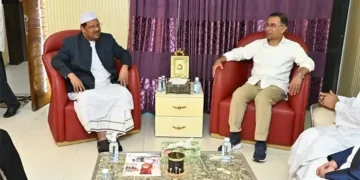 চরমোনাই পীরের বাসায় তারেক রহমান