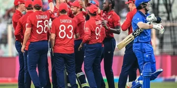 ইতালিকে হারিয়ে সুপার এইটে ইংল্যান্ড