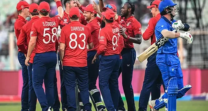 ইতালিকে হারিয়ে সুপার এইটে ইংল্যান্ড