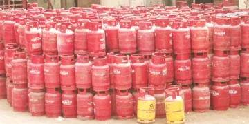 এলপিজি সংকট, না অদৃশ্য সিন্ডিকেট!