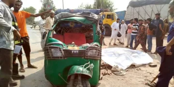 কুষ্টিয়ায় অটোরিকশা-ট্রাক সংঘর্ষে নিহত ৫