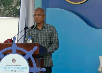 দলীয় এজেন্ডা বাস্তবায়নের প্রমাণ পেলে কঠোর ব্যবস্থার হুঁশিয়ারি স্বরাষ্ট্র উপদেষ্টার