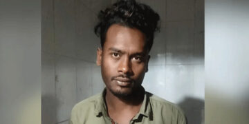 সেলুন থেকে টেনে নিয়ে যুবককে গুলি করে হত্যা