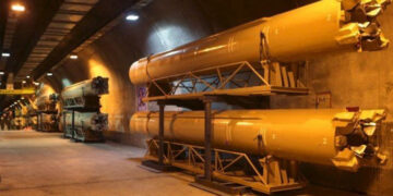 মাটির নিচে নতুন মিসাইল ঘাঁটি উন্মোচন করল ইরান