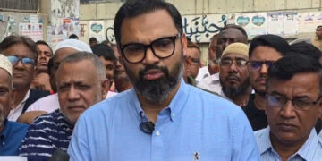 ভোটারদের প্রভাবিত করতে ‘উপহার’ বিতরণের অভিযোগ আমিনুলের