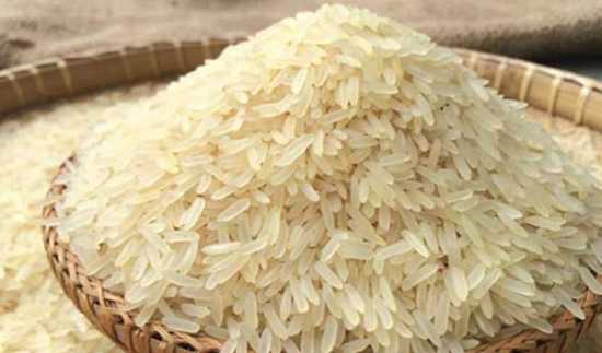 চালের মজুতে রেকর্ড, তবুও কমছে না দাম