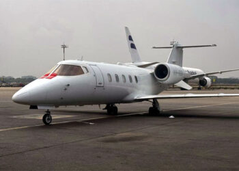 মির্জা আব্বাসকে নিয়ে সিঙ্গাপুরের পথে এয়ার অ্যাম্বুলেন্স