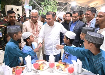 আলেম-ওলামা ও এতিমদের সঙ্গে প্রধানমন্ত্রীর ইফতার