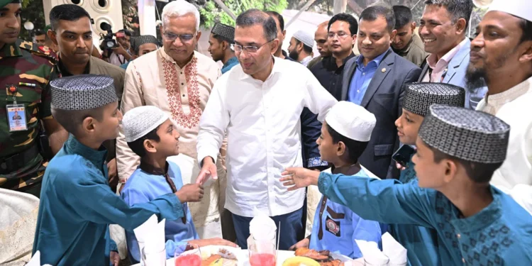 আলেম-ওলামা ও এতিমদের সঙ্গে প্রধানমন্ত্রীর ইফতার